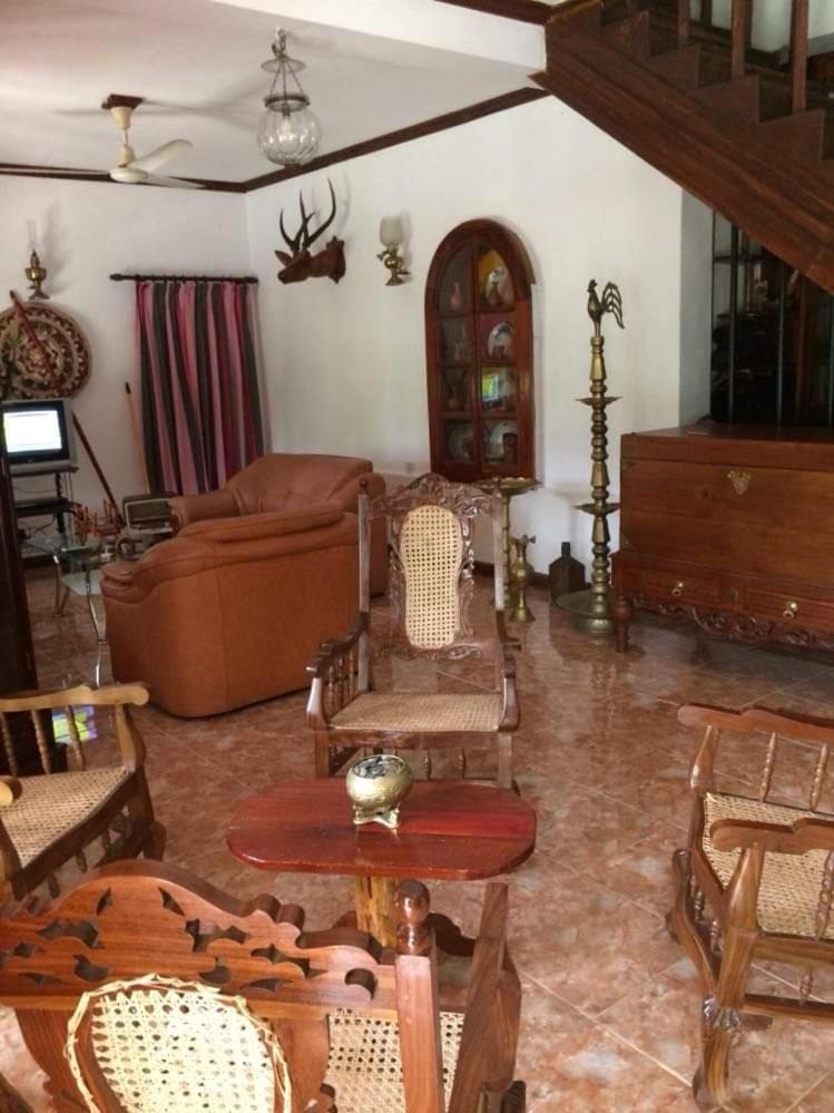 Villa25 Homestay Free Pick Up From The Centre Kandy Luaran gambar